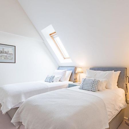 The Loft At Emperor Court By Bloom Stays Canterbury Buitenkant foto