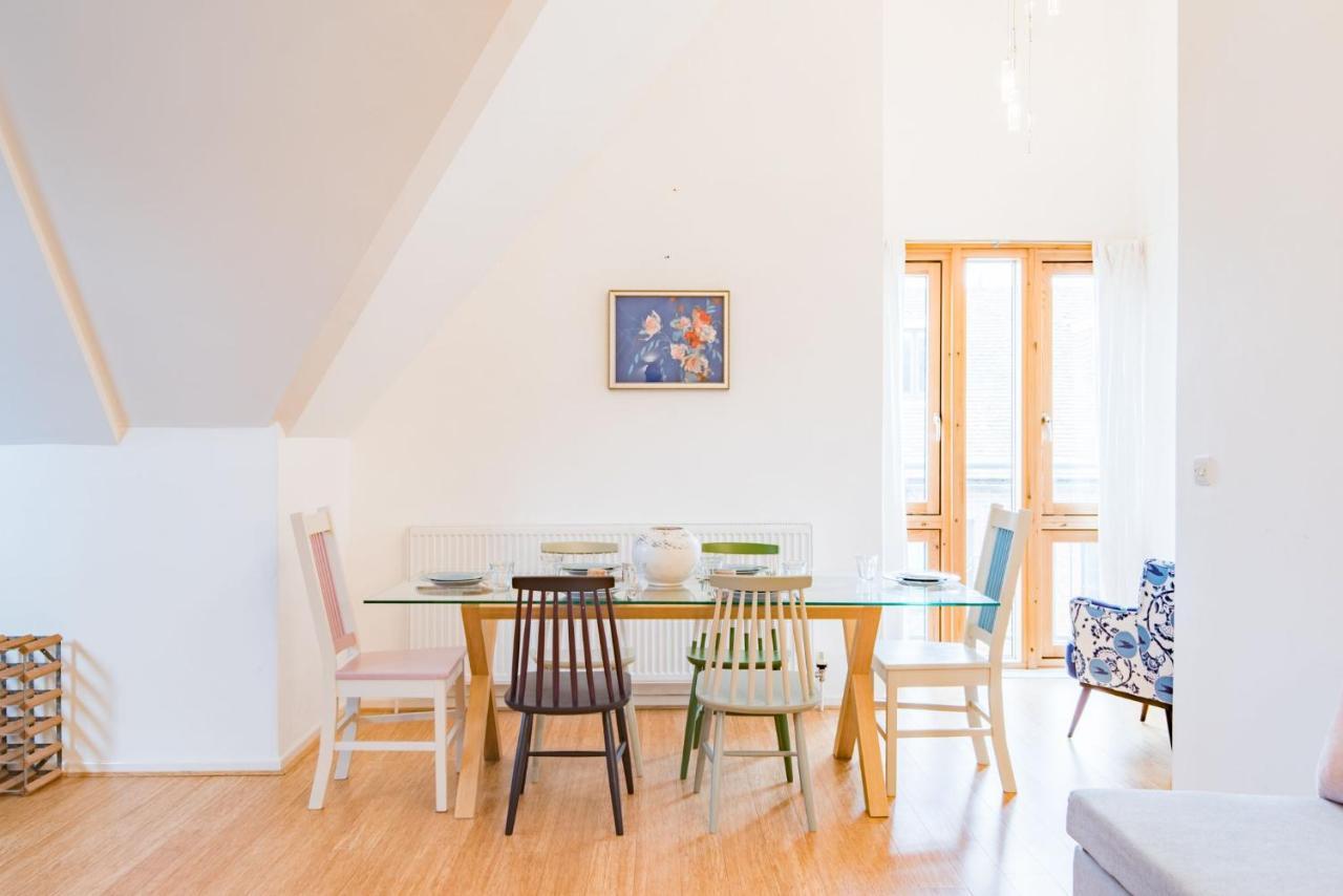 The Loft At Emperor Court By Bloom Stays Canterbury Buitenkant foto