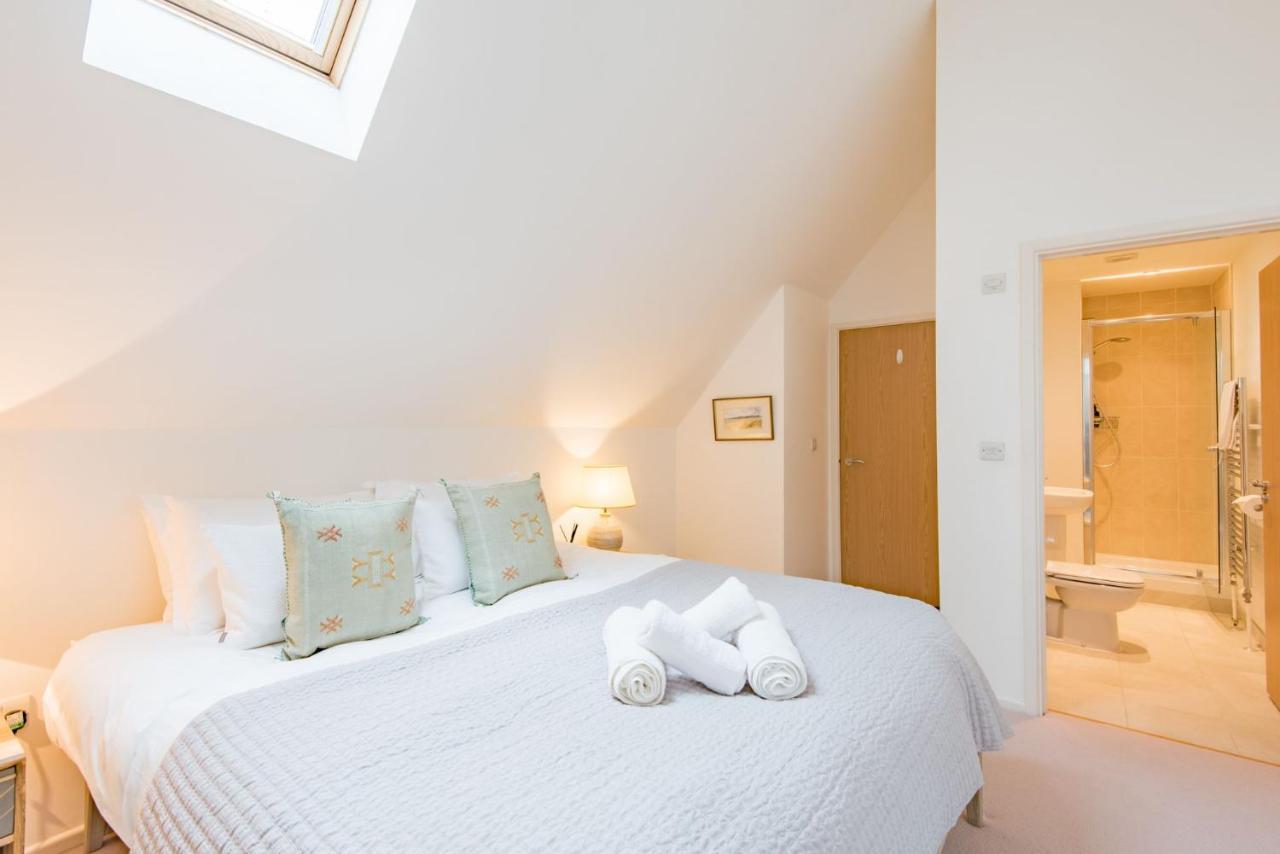 The Loft At Emperor Court By Bloom Stays Canterbury Buitenkant foto