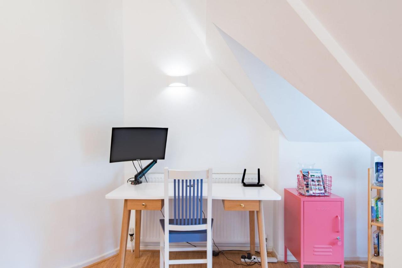 The Loft At Emperor Court By Bloom Stays Canterbury Buitenkant foto